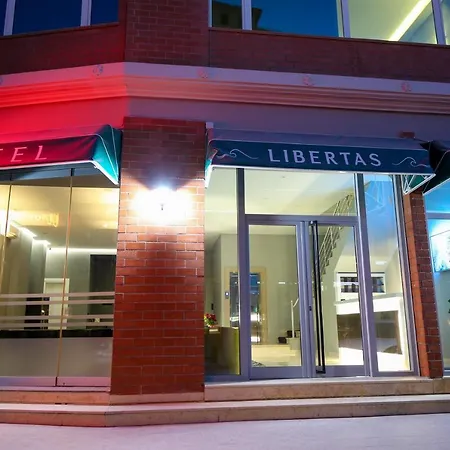 Libertas 4*